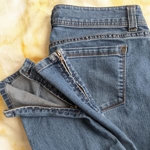 APT. 9 skinny jeans